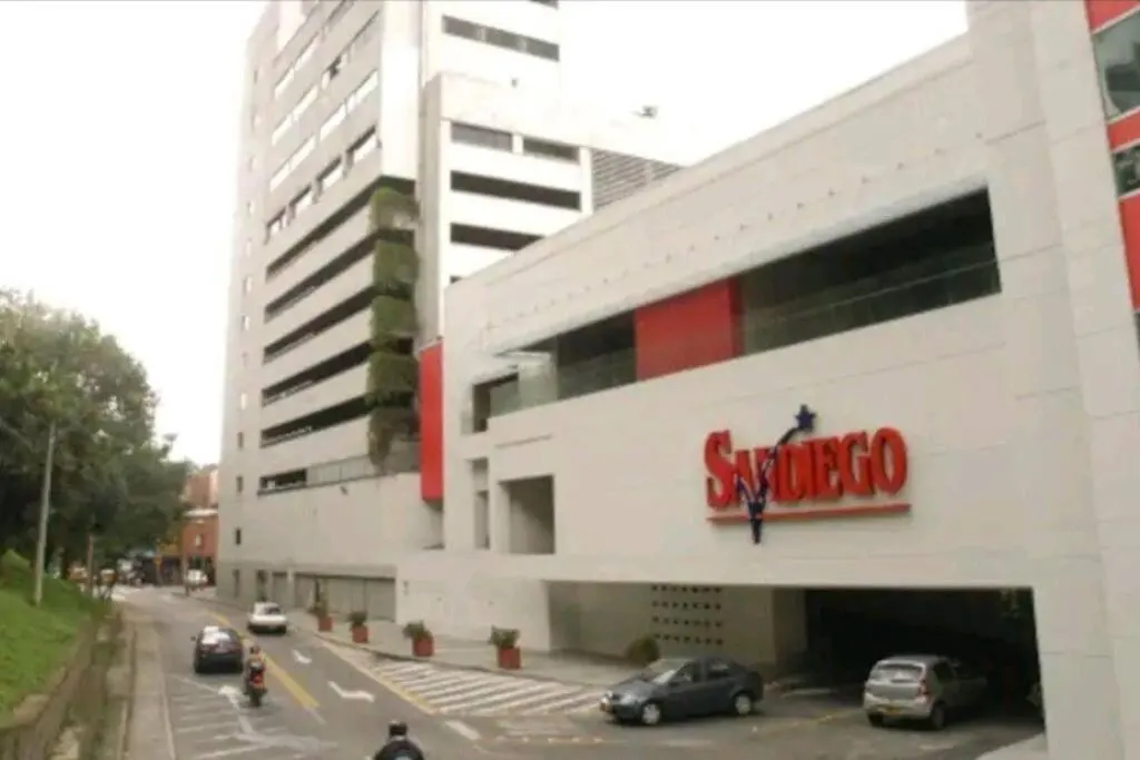 Hermoso Apartamento En Excelente Ubicacion. Apartman Medellín